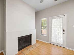 712 Graham Pl 302, Austin TX 78705