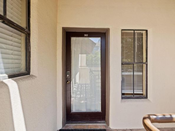 712 Graham Pl 302, Austin TX 78705