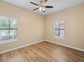 712 Graham Pl 302, Austin TX 78705