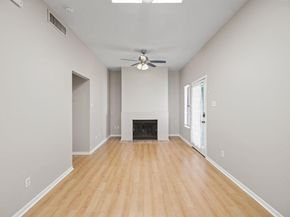 712 Graham Pl 302, Austin TX 78705