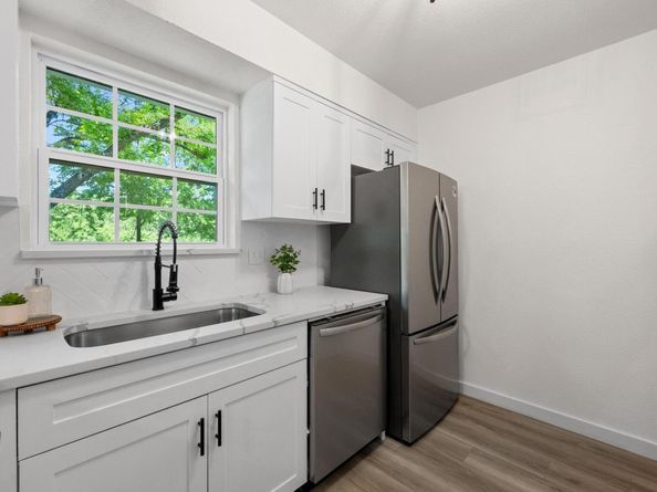 7002 Teaberry DR, Austin TX 78745