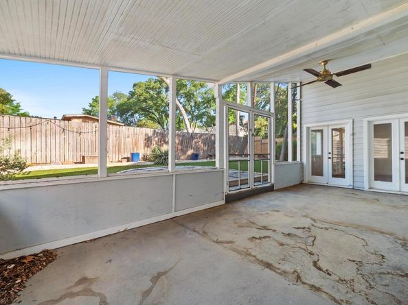 1806 Stamford LN, Austin TX 78703
