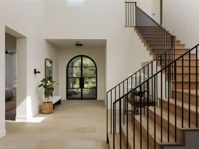 4401 Amarra DR 20, Austin TX 78735