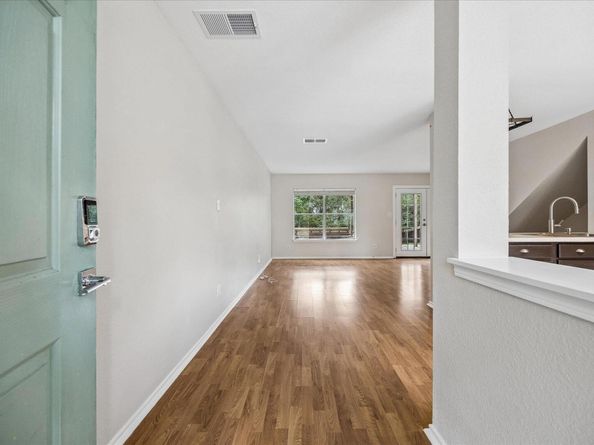 10712 Marshitahs WAY, Austin TX 78748