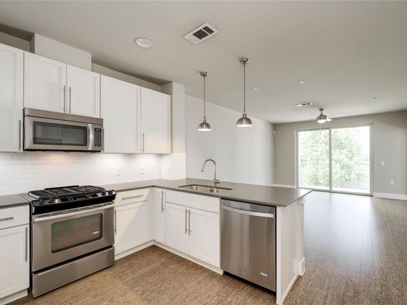 2724 Treble LN 324, Austin TX 78704