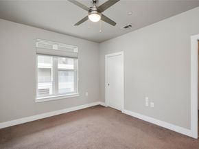 2724 Treble LN 324, Austin TX 78704