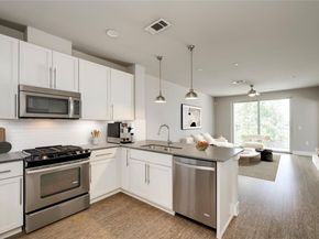 2724 Treble LN 324, Austin TX 78704