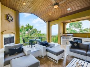 215 Woodlands CT, Lakeway TX 78738
