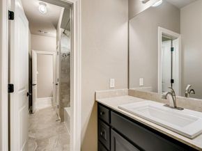 215 Woodlands CT, Lakeway TX 78738