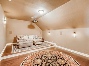 215 Woodlands CT, Lakeway TX 78738