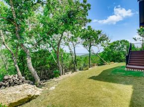 215 Woodlands CT, Lakeway TX 78738