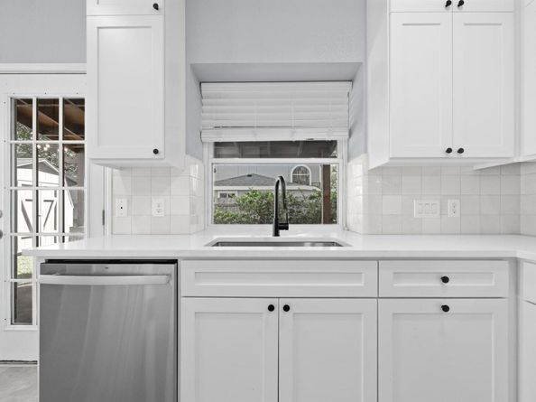 8105 Longdraw DR, Round Rock TX 78681