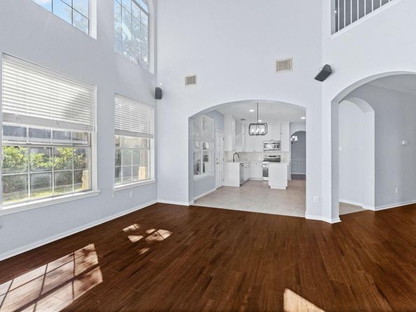 8105 Longdraw DR, Round Rock TX 78681