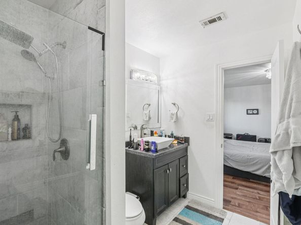 5801 Thunderbird ST A11, Lago Vista TX 78645