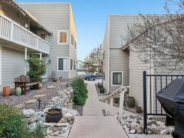 5801 Thunderbird ST A11, Lago Vista TX 78645