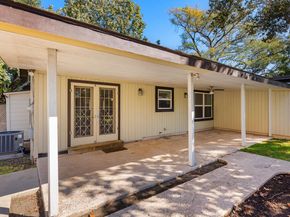 2207 North Plains Ave, Austin TX 78757