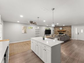 2207 North Plains Ave, Austin TX 78757