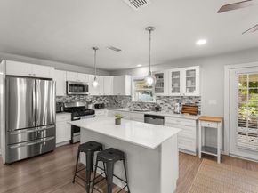 2207 North Plains Ave, Austin TX 78757