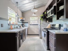 3301 Doolin DR, Austin TX 78704