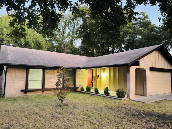 9215 Hunters TRCE E, Austin TX 78758