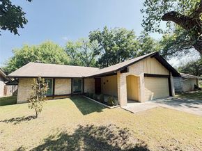 9215 Hunters TRCE E, Austin TX 78758