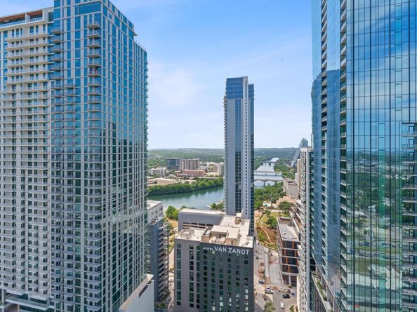 84 East Ave 3401, Austin TX 78701