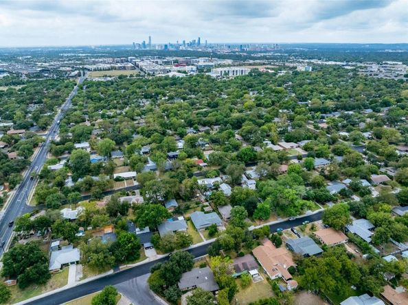 1600 Larkwood DR, Austin TX 78723