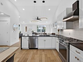 504 W Croslin ST, Austin TX 78752