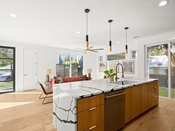 2902 Gonzales ST 2, Austin TX 78702