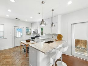 900 W Lynn ST, Austin TX 78703