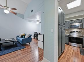 1910 Robbins PL 303, Austin TX 78705