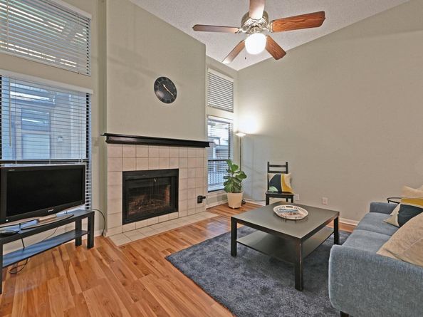 1910 Robbins PL 303, Austin TX 78705