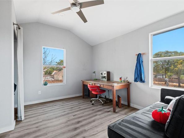 7405 Eastcrest DR, Austin TX 78752