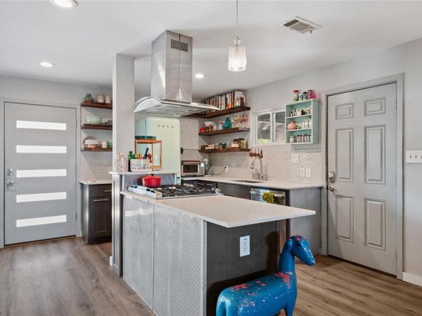 7405 Eastcrest DR, Austin TX 78752