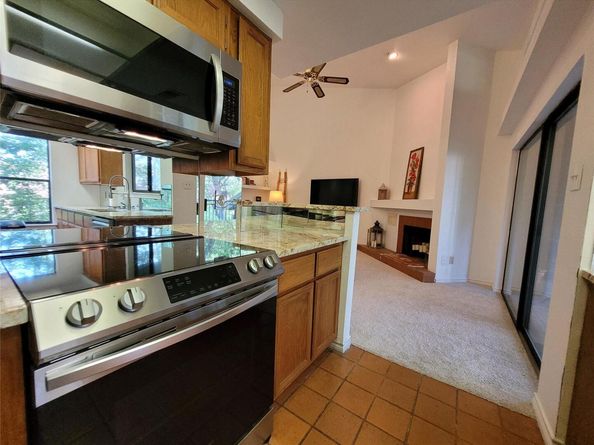 8200 Neely DR 202, Austin TX 78759
