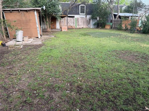 6300 Hickman Ave, Austin TX 78723