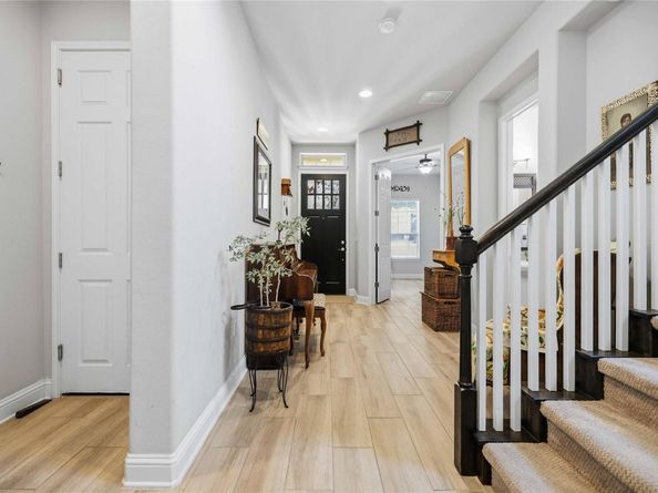 11004 Cut Plains LOOP, Austin TX 78726