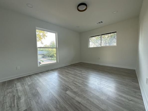 2101 Vanderbilt LN, Austin TX 78723