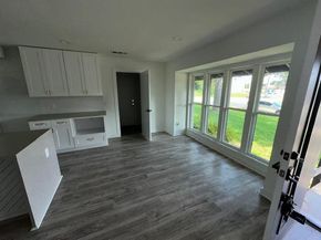 2101 Vanderbilt LN, Austin TX 78723