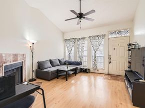 711 W 21st ST 302, Austin TX 78705