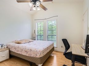 711 W 21st ST 302, Austin TX 78705