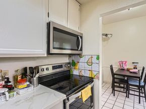 711 W 21st ST 302, Austin TX 78705