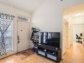 711 W 21st ST 302, Austin TX 78705