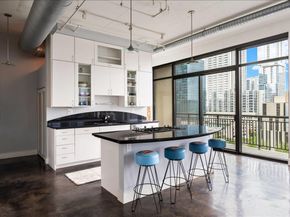 311 W 5th ST 1005, Austin TX 78701