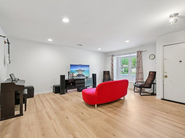 3205 Skylark DR, Austin TX 78757