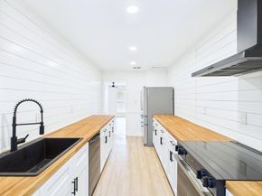 6108 Shadow Valley DR A, Austin TX 78731