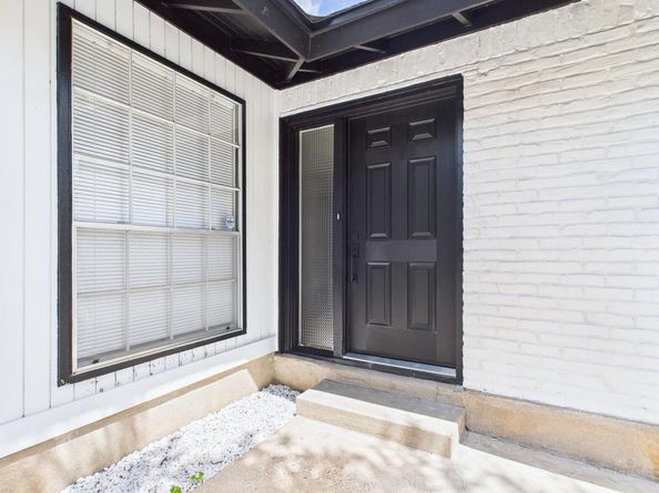 6108 Shadow Valley DR A, Austin TX 78731