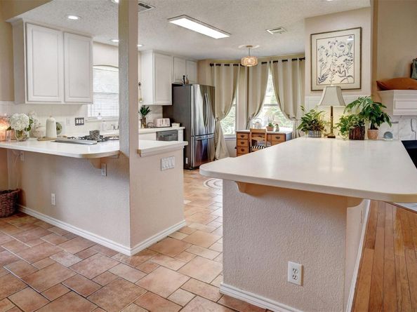 9134 Edwardson LN, Austin TX 78749
