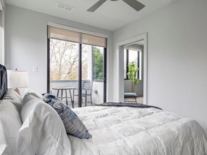 5515 Humming Bird LN 307, Austin TX 78745