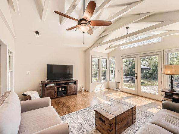 811 E 45th ST, Austin TX 78751